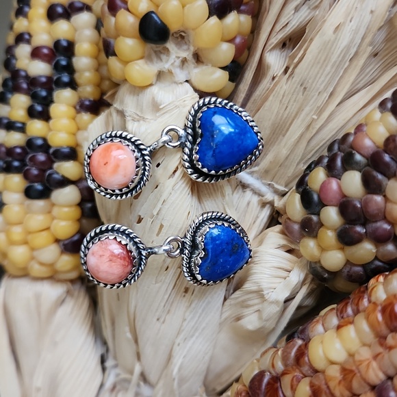Gorgeous NWOT Native American Navajo Lapis and Pink Conch Earrings ππ©· - Picture 8 of 10